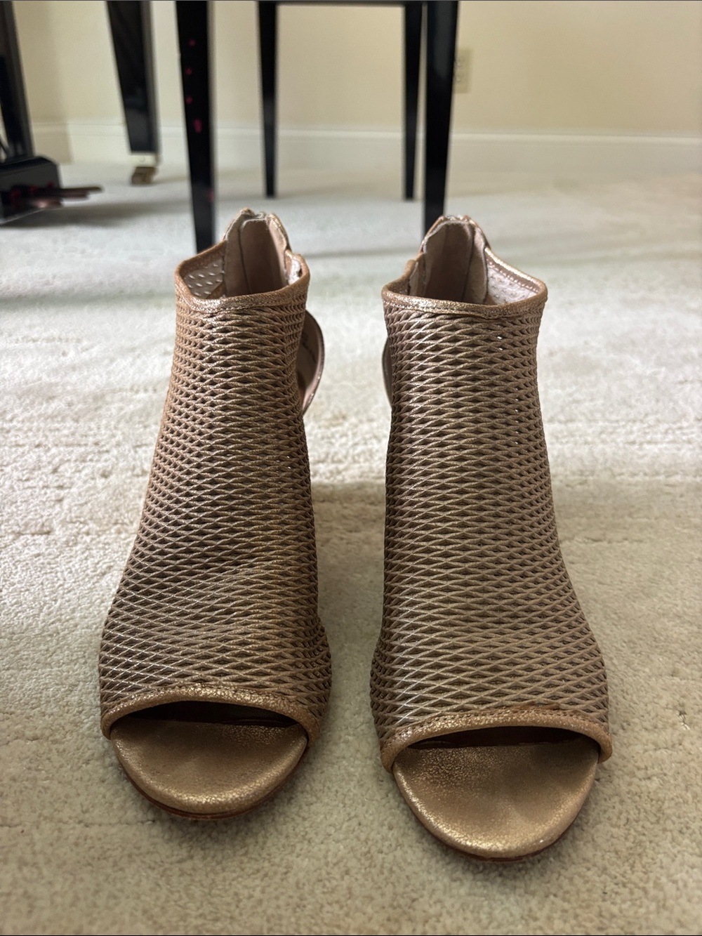 Real leather Donald J. Pliner peep toe sandals